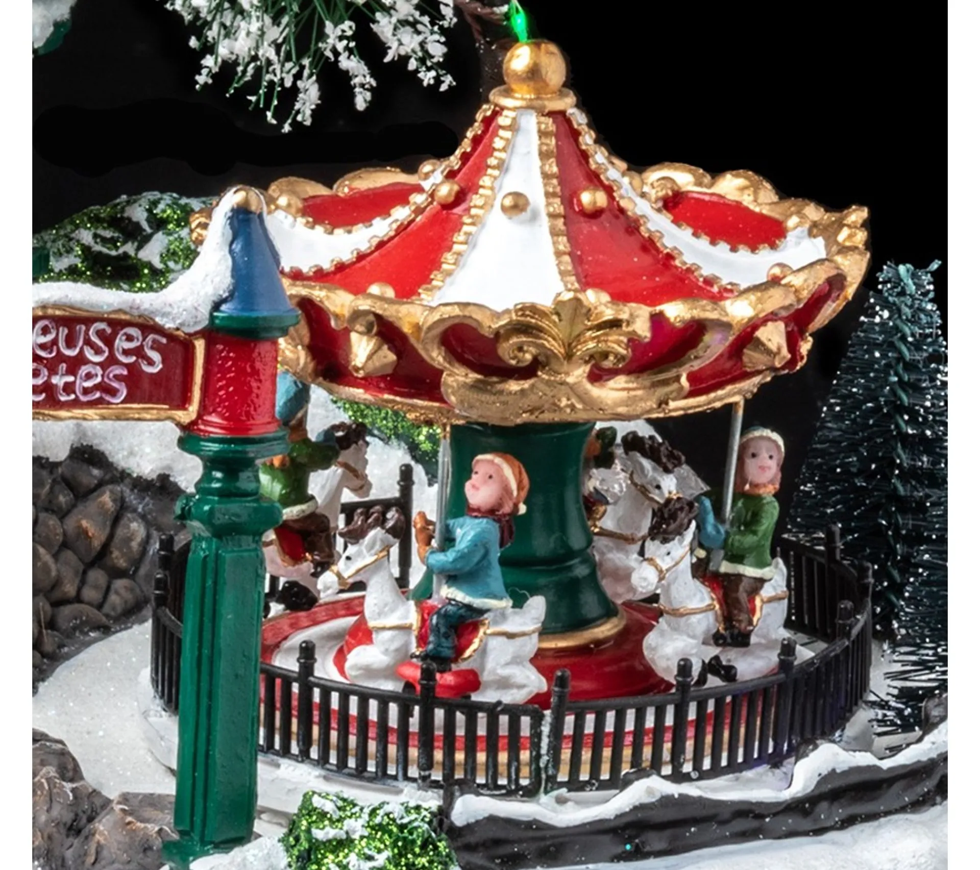 Discount FEERIC LIGHTS AND CHRISTMAS Fete Foraine De Noël Animee Et Lumineuse - Multicolore